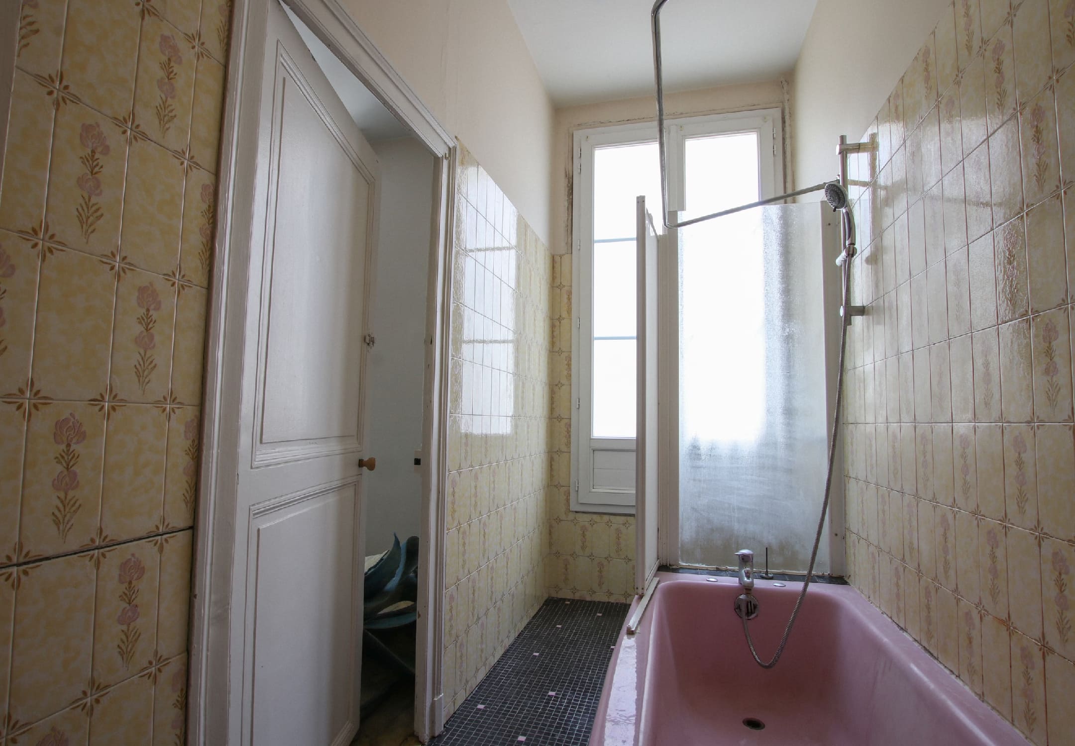 Photo avant rénovation de la salle de bain Angers