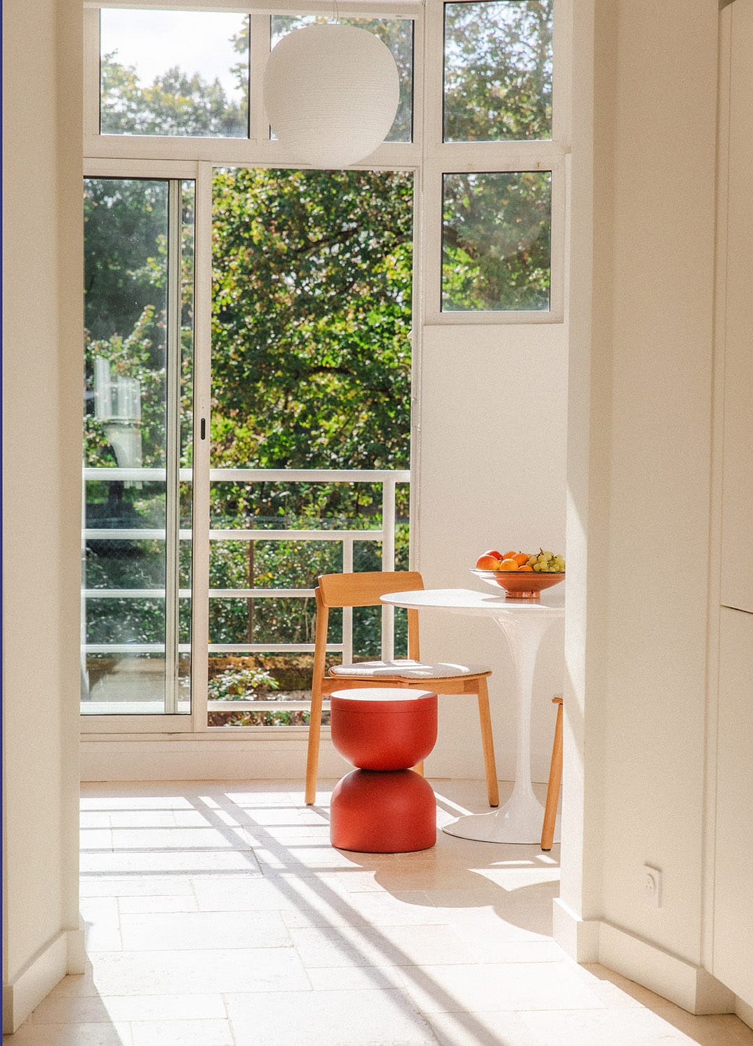 projet-haras-angers-ouverture-coin-repas-cuisine-atelierbonsjours Ambiance lumineuse projet de dégustation pour Vie Vin d'Homme marchand de vins par Atelier Bons Jours